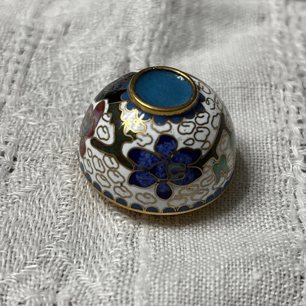VINTAGE CLOISONNE ROUND BLOSSOM FLORAL‎ TRINKET BOX
